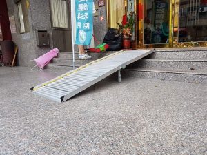 BH230可攜式斜坡板穩固美觀