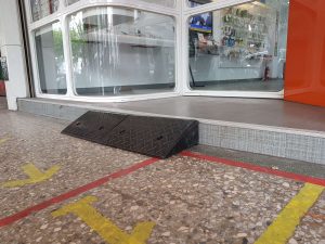 中華電信門市團購橡膠斜坡磚