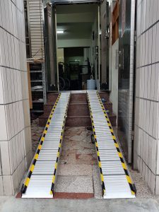 SZ262無障礙斜坡板方便推輪椅上下樓梯和輪椅上下車