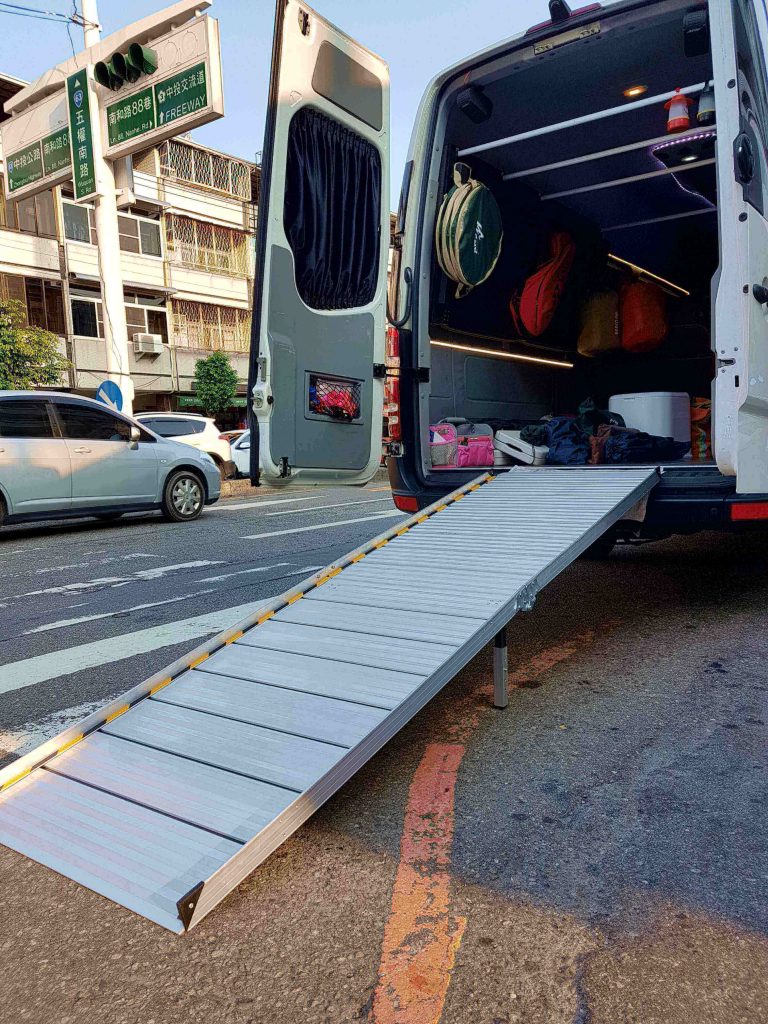 車用斜坡板 支撐腳 車用斜坡板 支撐腳