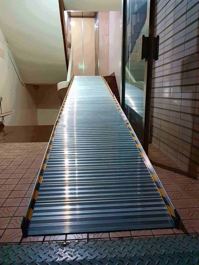輪椅斜坡板組合式 輪椅斜坡板串接