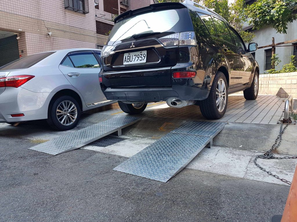 汽車斜坡板 活動式