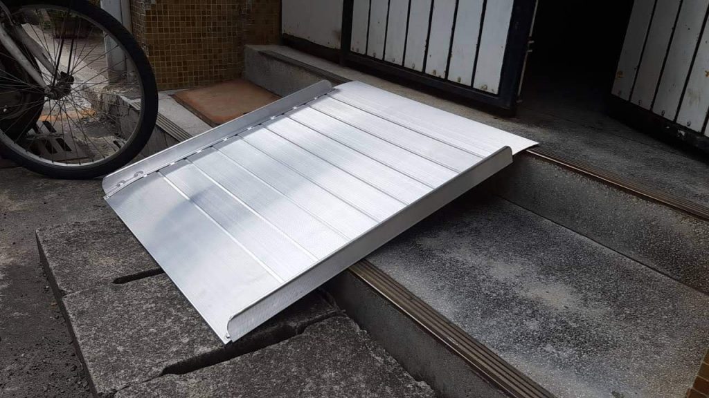 單片式斜坡板 長90CM
