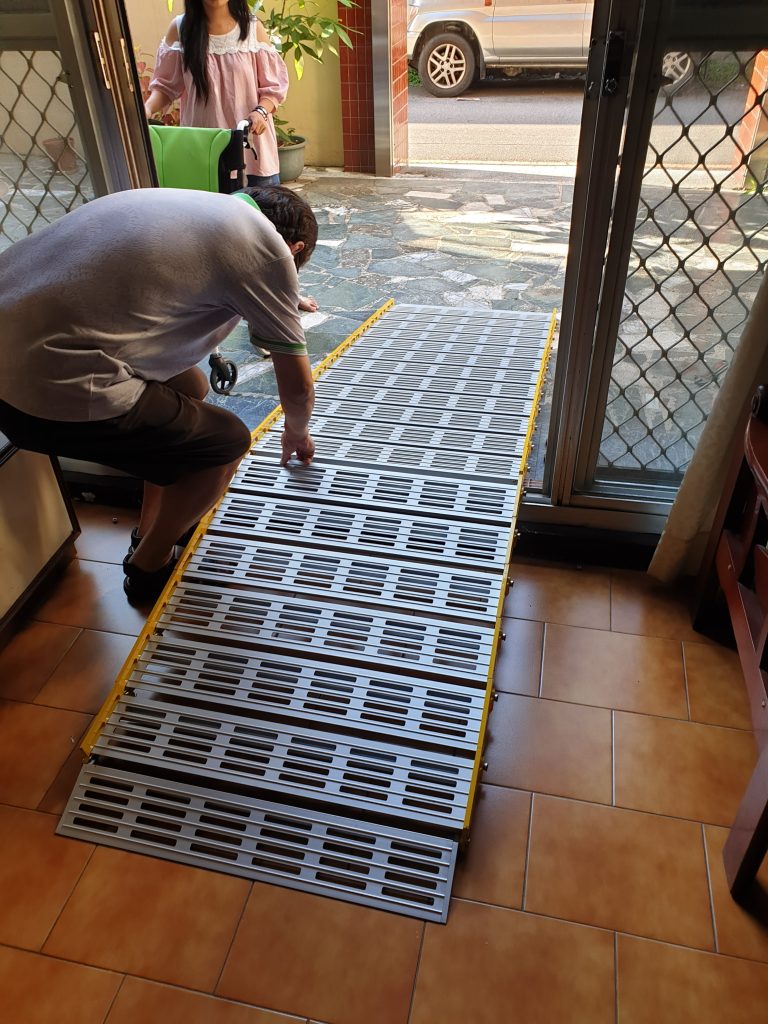 捲疊式斜坡板 捲疊式斜坡板 270x76公分