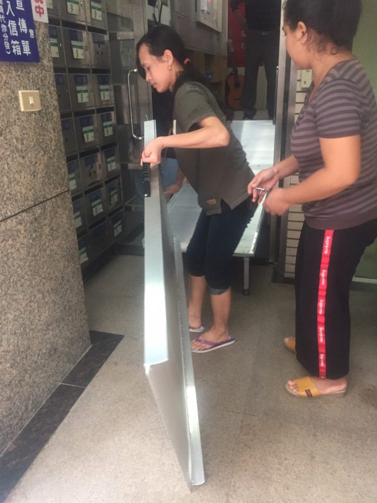 外勞快速拆裝免工具