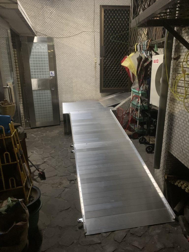 輪椅斜坡板L型轉彎