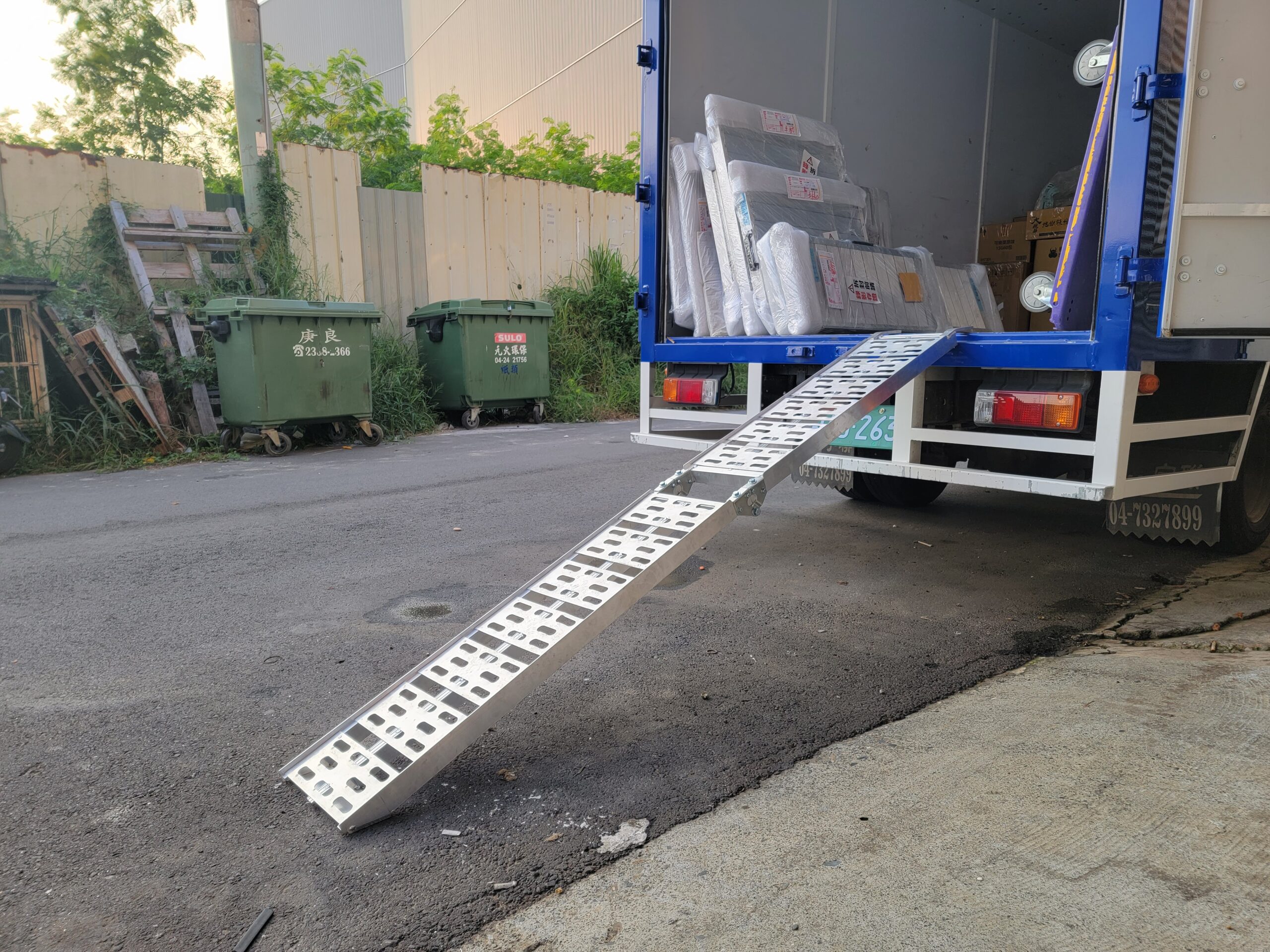 對折式機車登車板新款上市